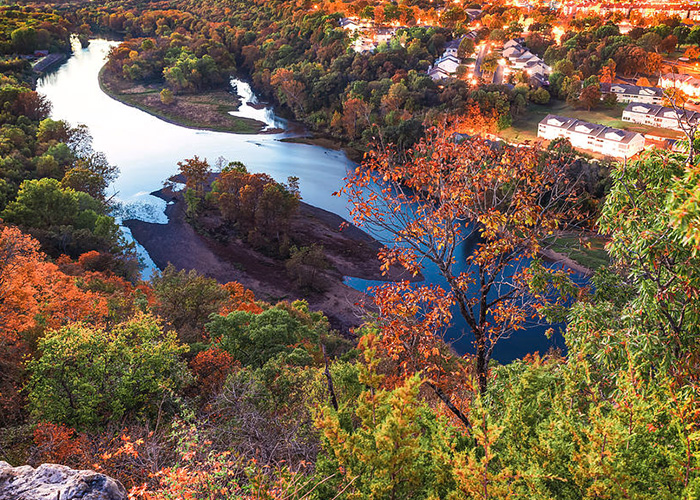 Lake Taneycomo in the Fall